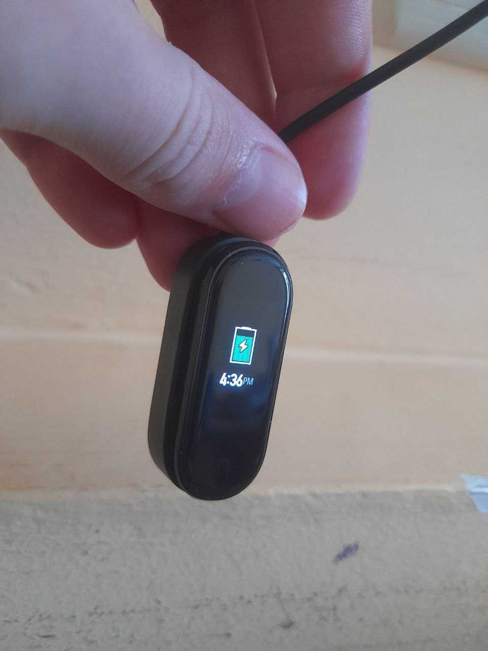 Фітнес-браслет Xiaomi Mi Smart Band 4 NFC
