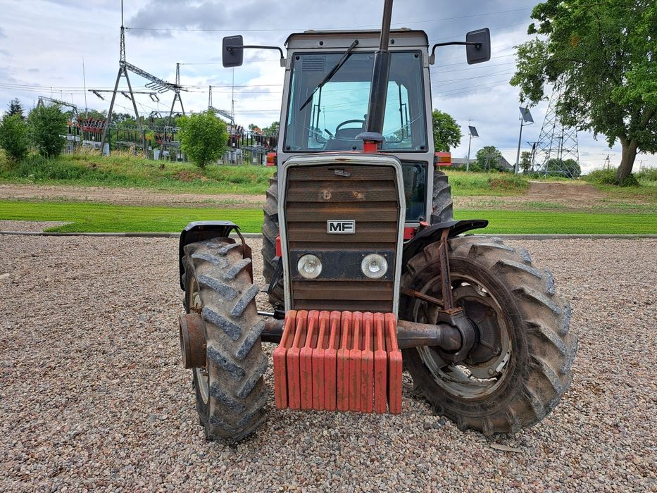 Ciągnik Massey Ferguson 698
