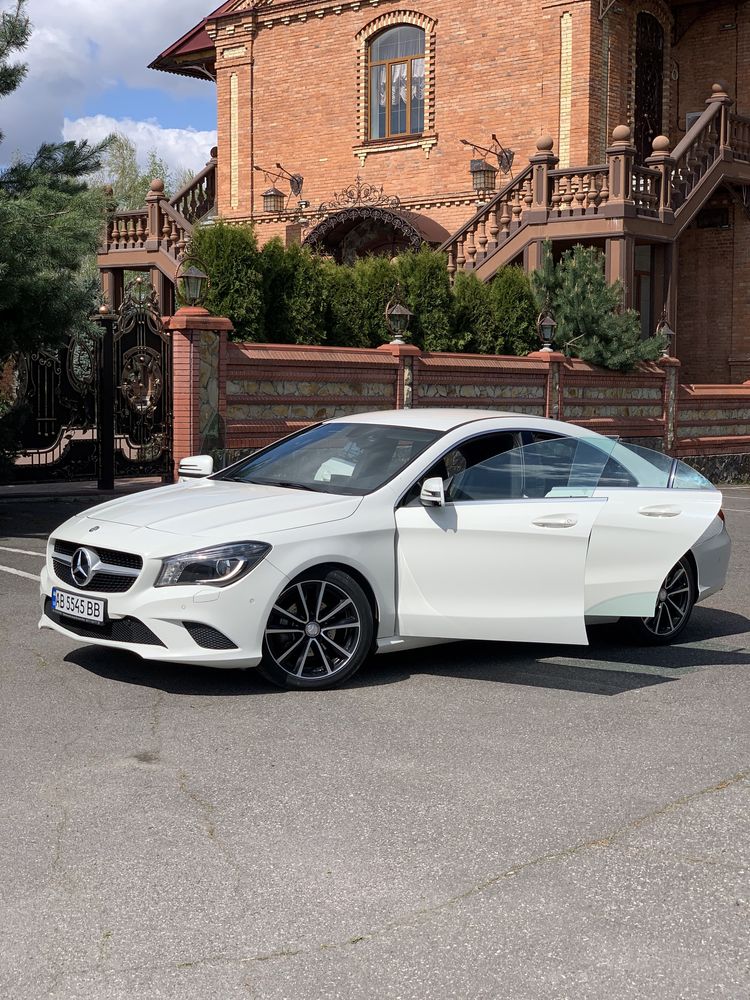 Продам Mercedes-Benz CLA 220 cdi