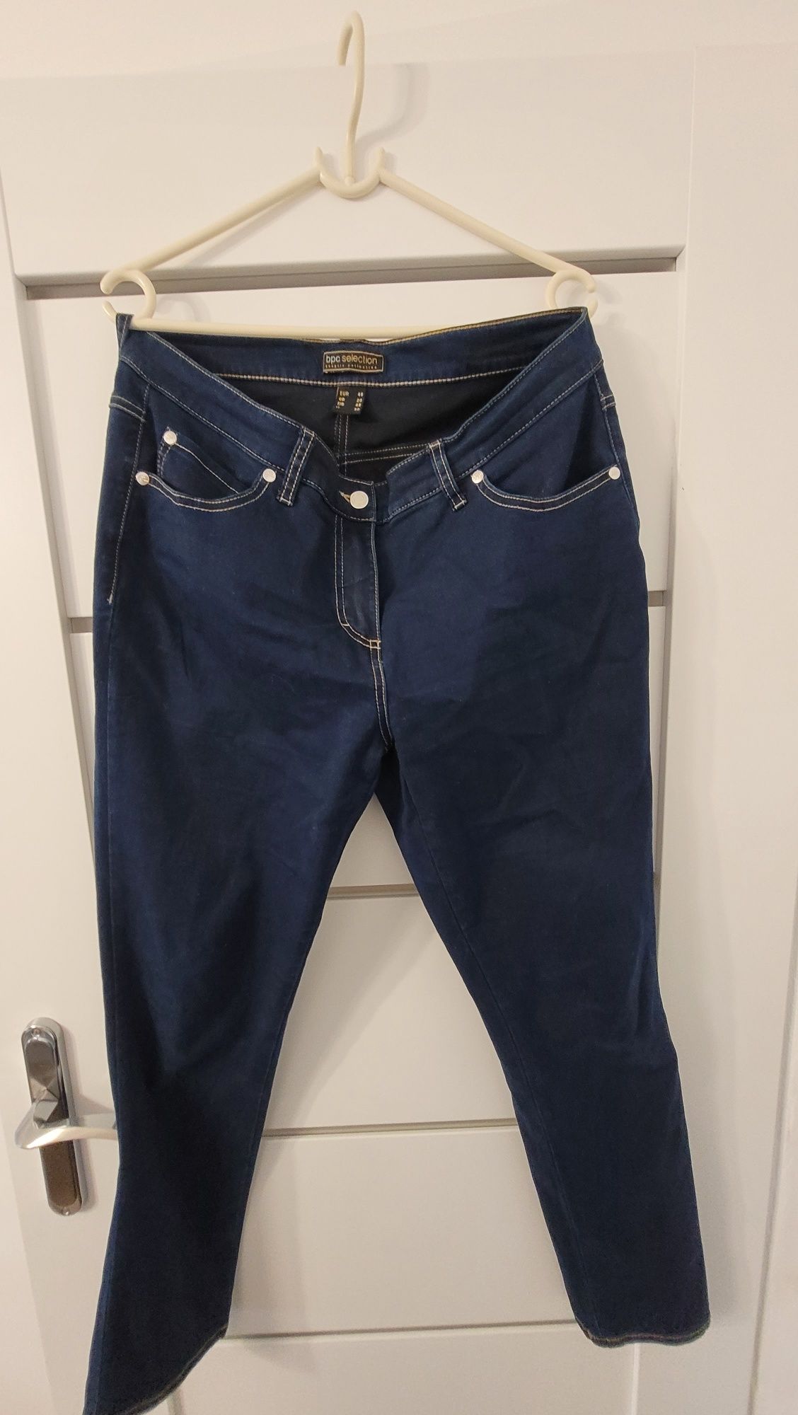 Cienkie jeansy damskie 46 Bonprix