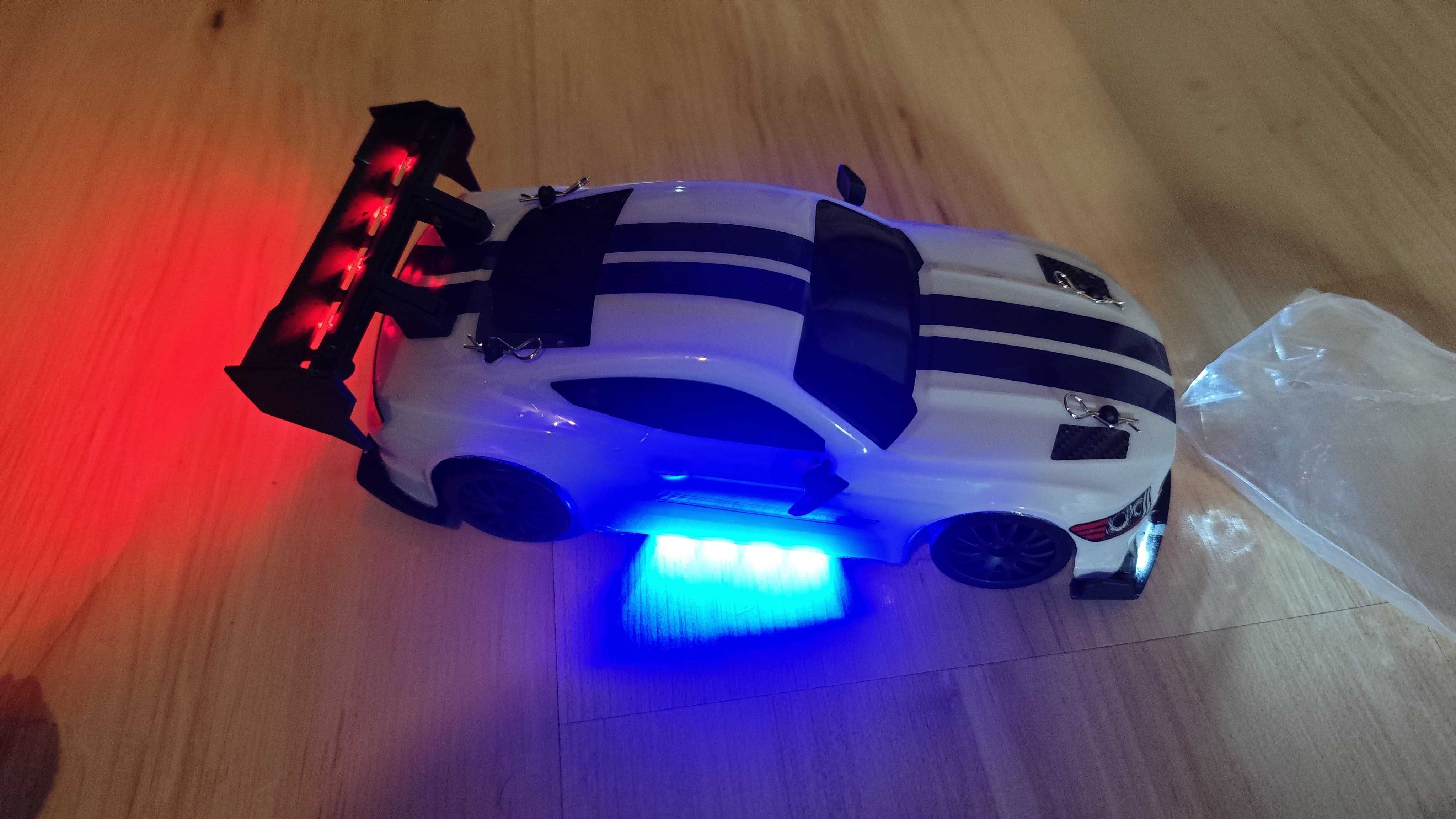 Autko RC DRIFT 4x4 samochód zdalnie sterowany LED zabawka do driftu