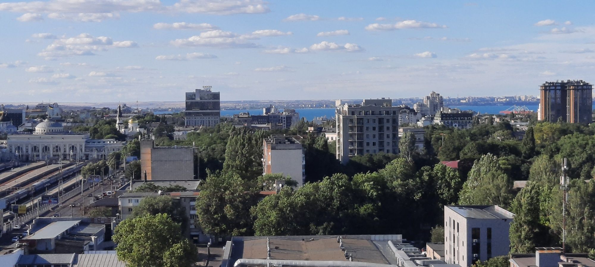 Зал/В.Центр 2кімн.85м²+кух.-студія,2сан.в;джакузі ЖК"Чудо-Місто"+укрит