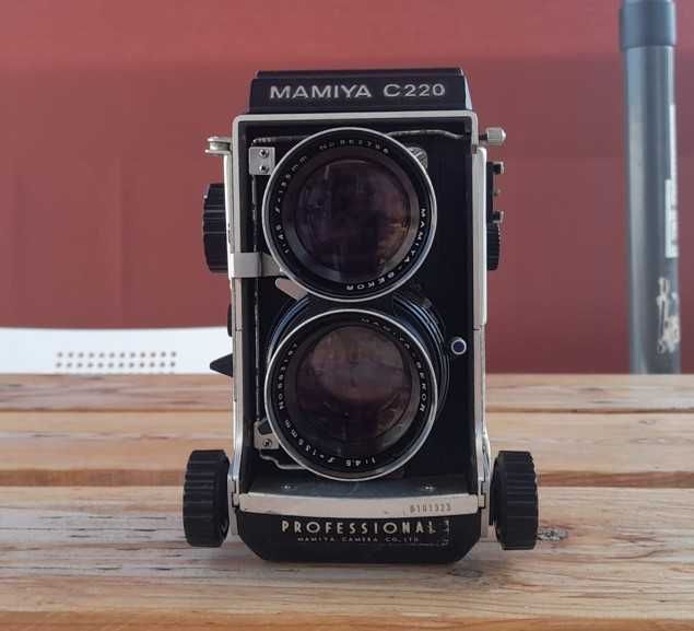 Câmara analógica Mamiya C220 Professional - Médio Formato