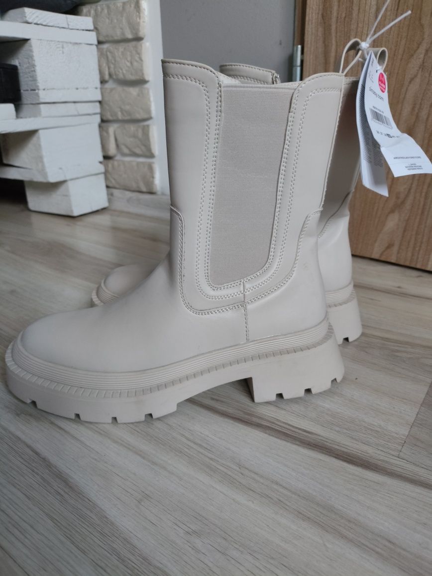 Nowe botki sinsay