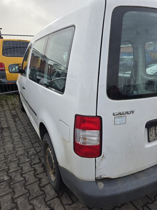 Автомибіль volkswagen caddy