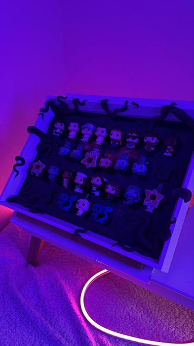 стенд для фігурок stranger things кіндер джой, дивні дива Вілл