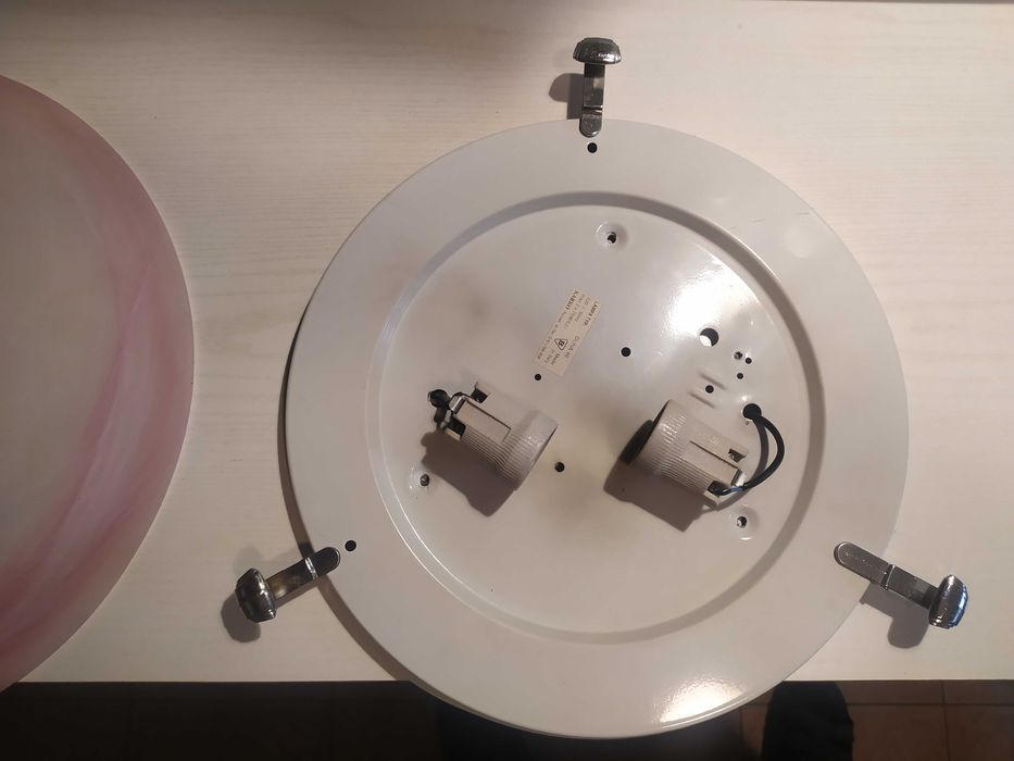 Plafon o średnicy 40 cm