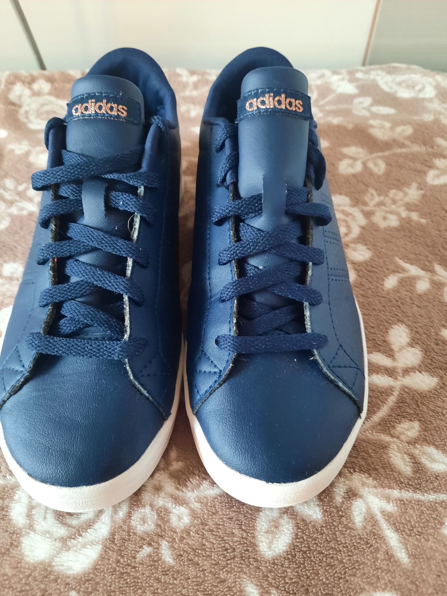 Buty adidas rozm 36 jak Nowe