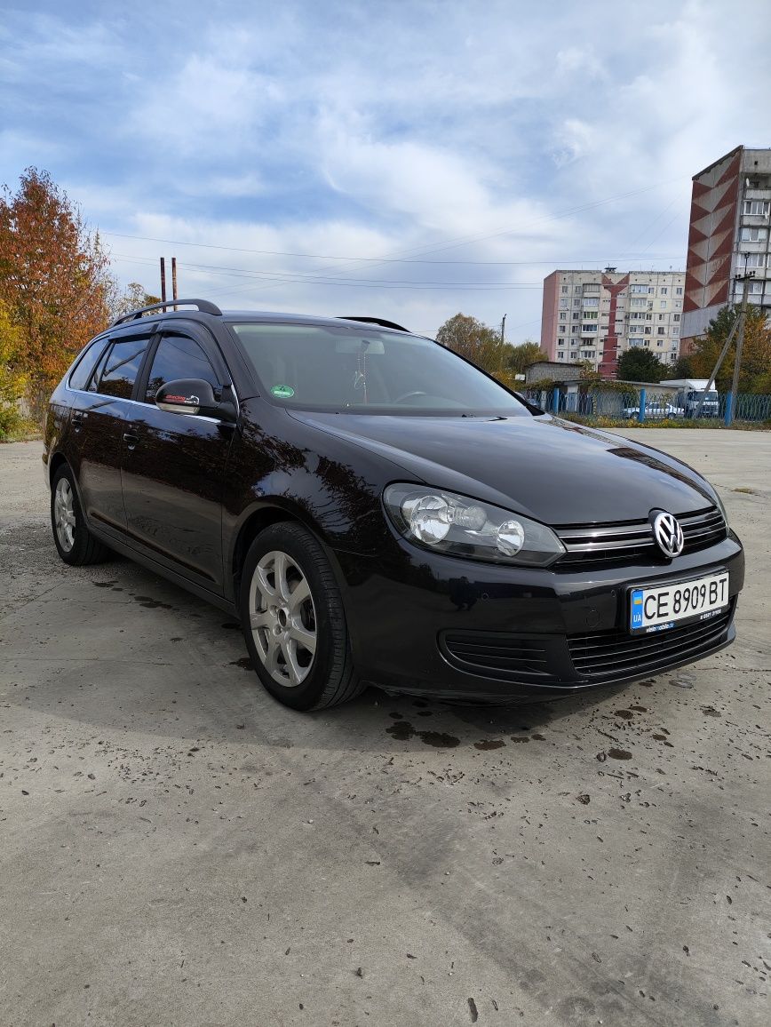 Volkswagen Golf 6 black 2012 Comfortline