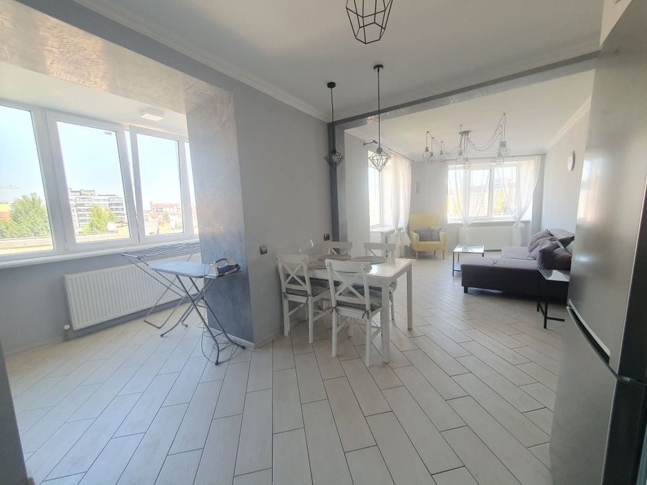 Оренда 1 км квартири по вулиці Квітовій, Старий Парк