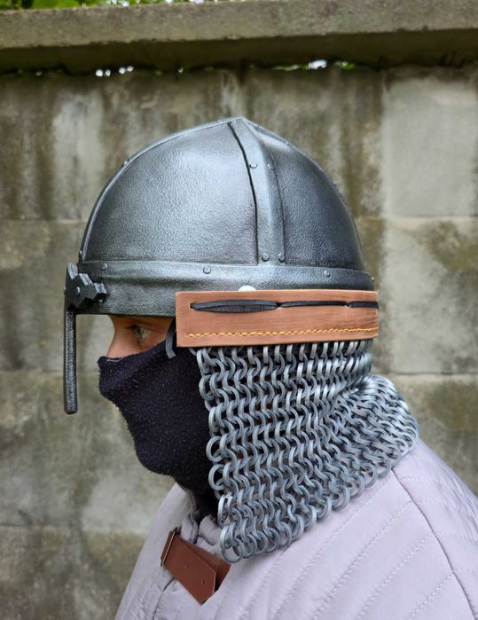 Норманський Шолом (назальний шолом) косплей Ева Фоам