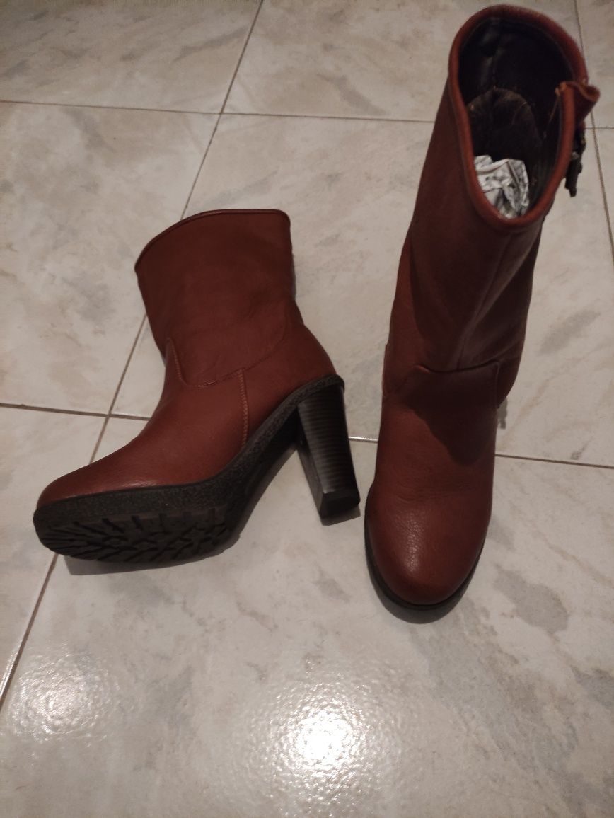 Botas senhora 37