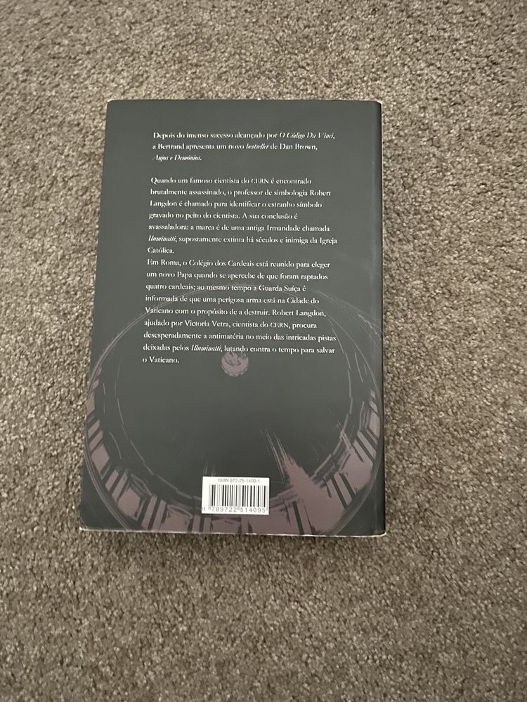 Livro Anjos e Demónios