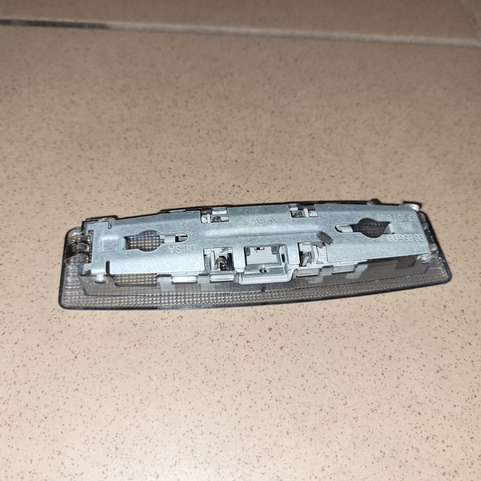 Lampka tylna czarnej podsufitki opel astra h, vectra c