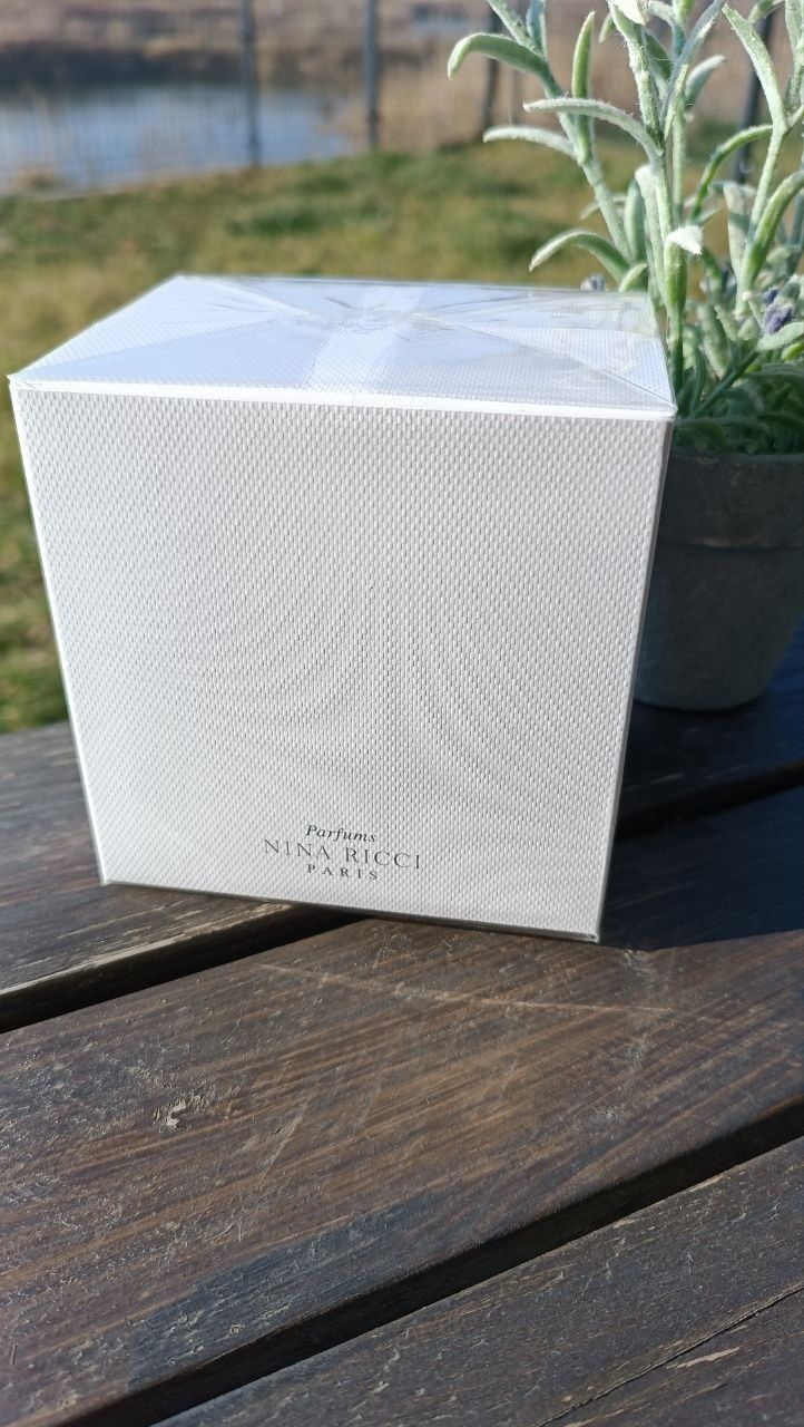 Woda toaletowa Nina Ricci Luna EDT 80 ml dla kobiet