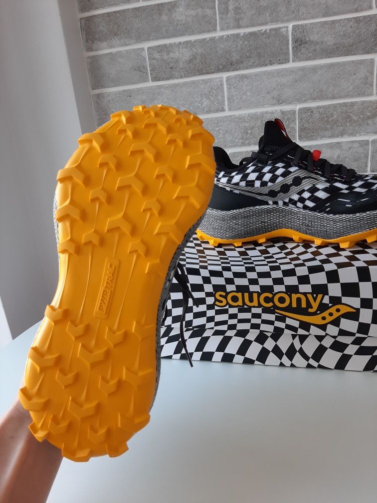 Кросівки жіночі  Saucony