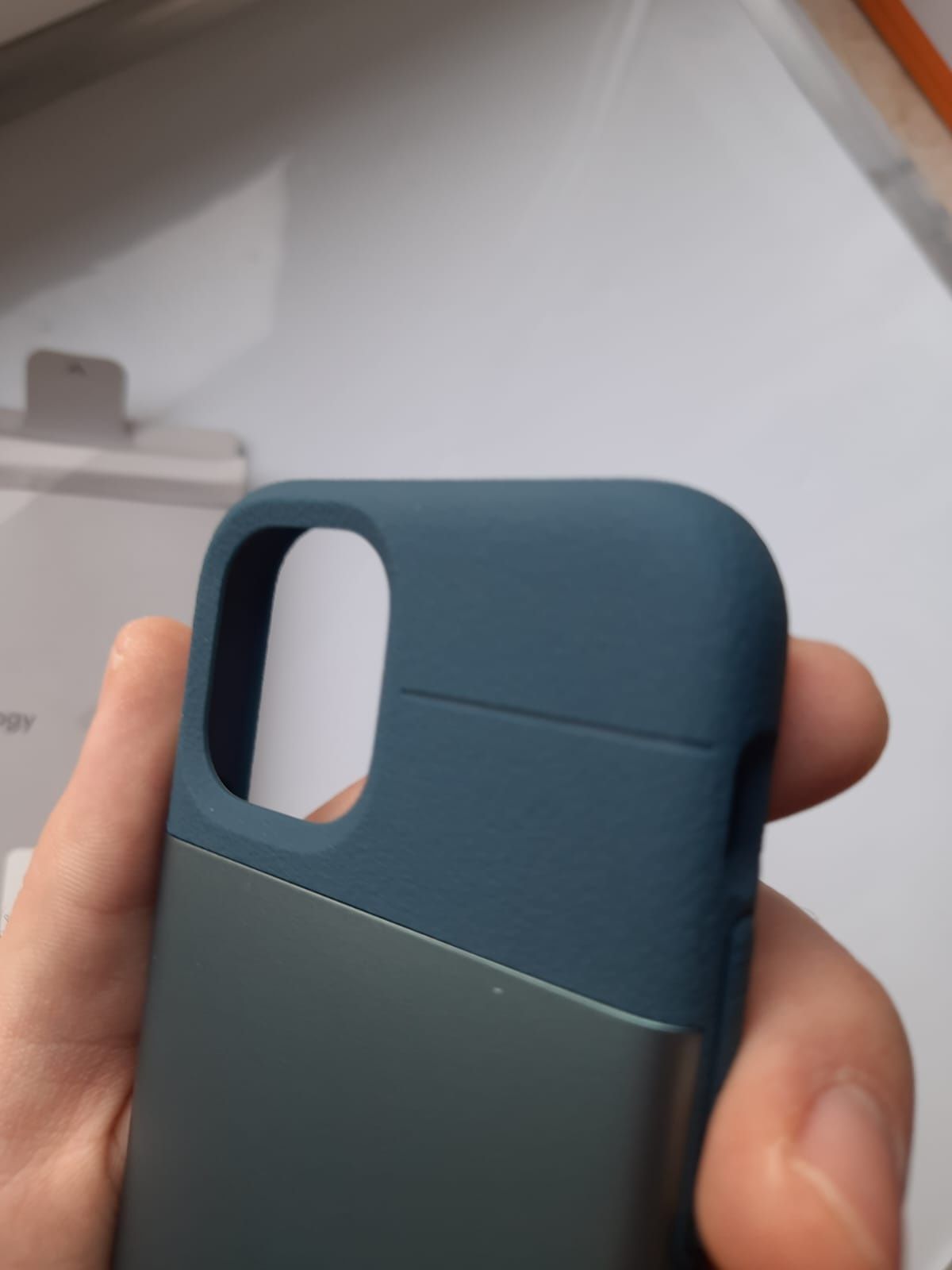 Etui na IPhone 12 mini marka caselogy