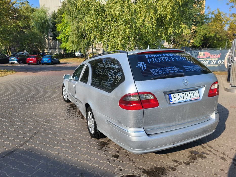 Karawan pogrzebowy Mercedes