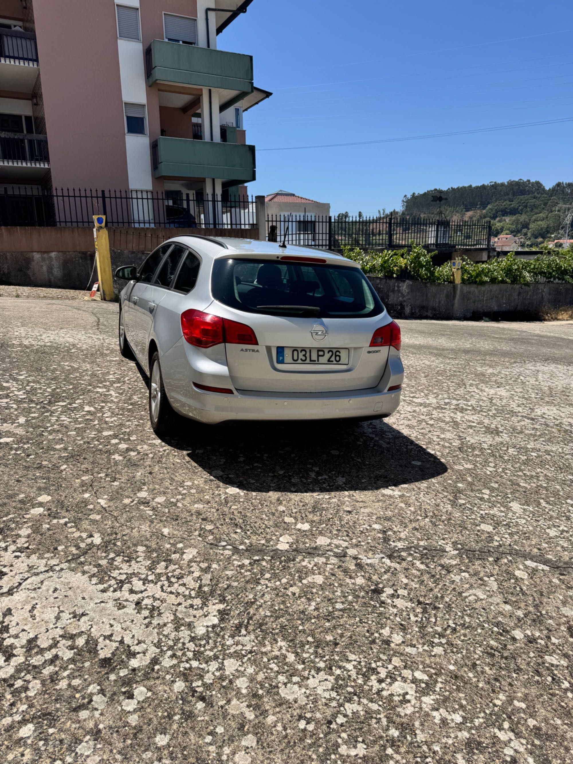 Vende se Opel em bom estado