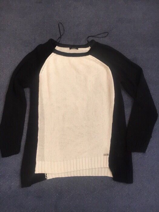 Sweter Mohito S 36 damski sweterek czarno - biały