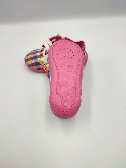 NOWE trampki kapcie paputki dziecięce 24