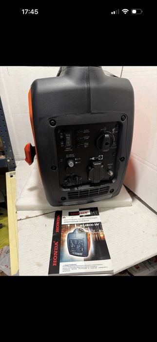 Генератор інверторний HONDA EU30i-W - 2.8 кВт - мідна обмотка