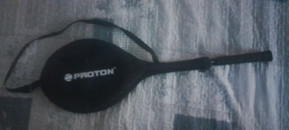 Duas raquetes de badminton baratas