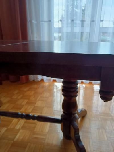 Stół drewniany stan bardzo dobry