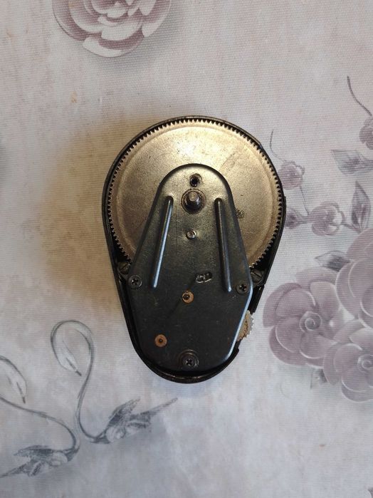 Машинка для стрижки SAPIR .  Бритва Спутник