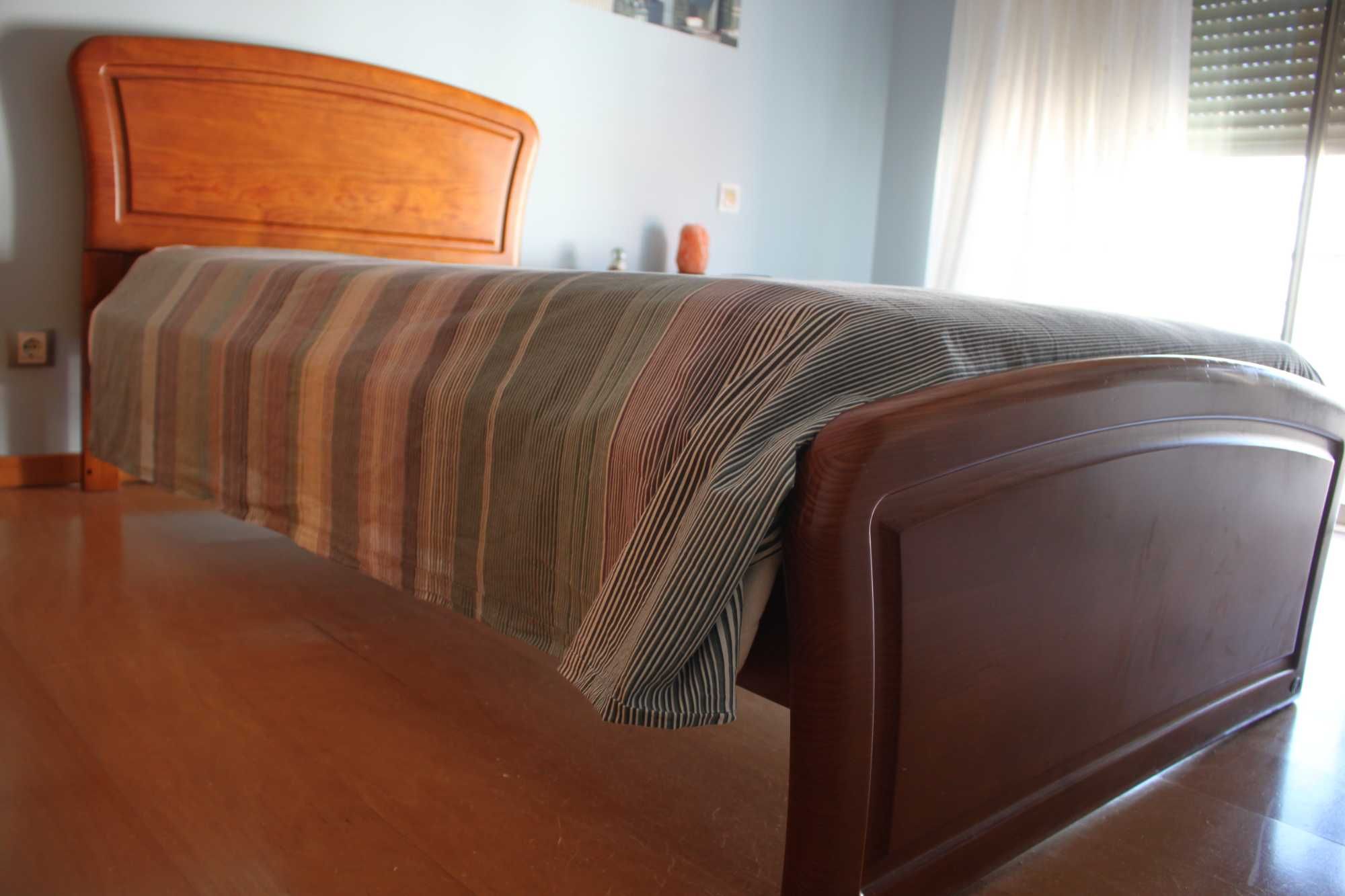 Cama Solteiro Castanha Madeira Maciça