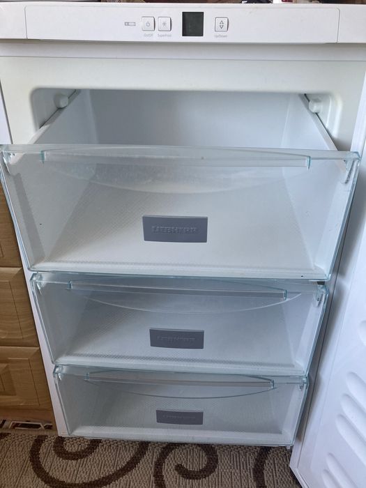 Продам морозильную камеру LIEBHERR.