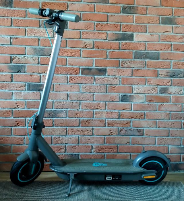 Motus Scooty 10 model 2021