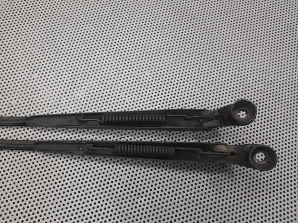 Haste / braço de escova limpa vidros frente direita SUZUKI Ignis I (FH