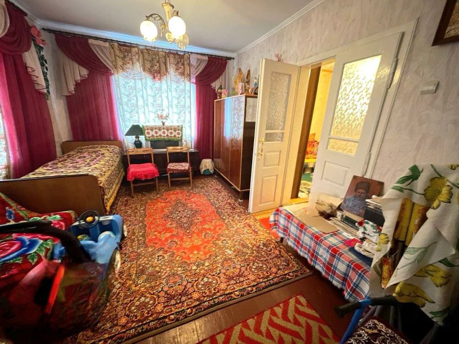 ПРОДАЖ приватного будинку с. Чорний ліс