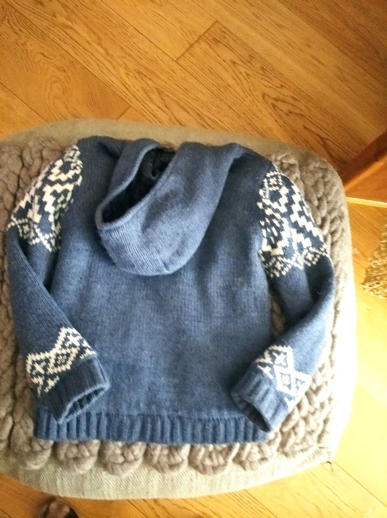 Ciepły sweter bluza Rebel norweski styl 140 cm