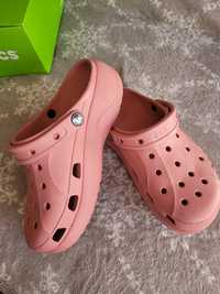 Crocs na platformie W7 37