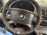 Carro BMW E46 2001 com motor preso
