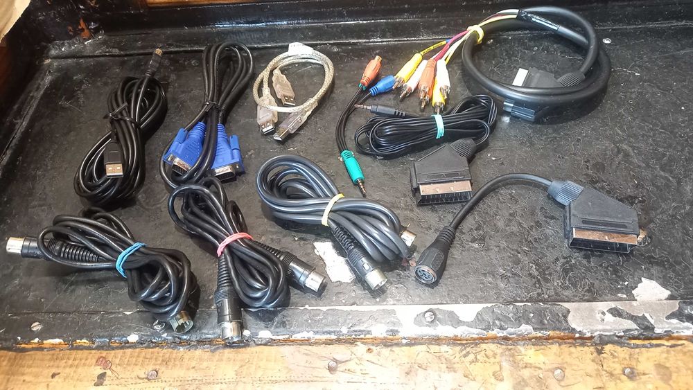 Кабеля-переходники ТОЧКА-ТИРЕ,5Din-RCA/Jack,HDMi,XLR,PS/2,WGA,USB