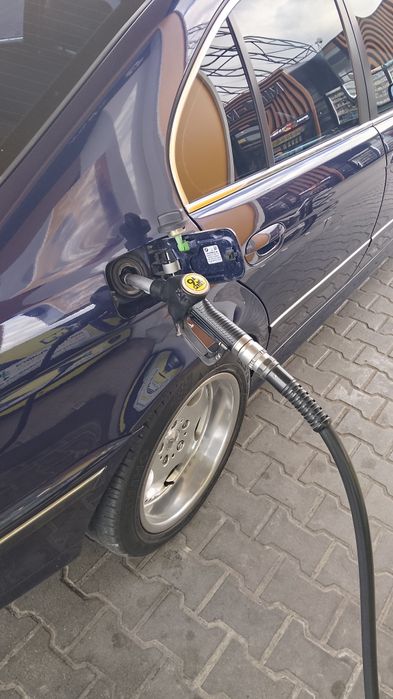 Продам автомобіль ВМW 5 cерії в кузові Е39 з мотором 2.0 бензин