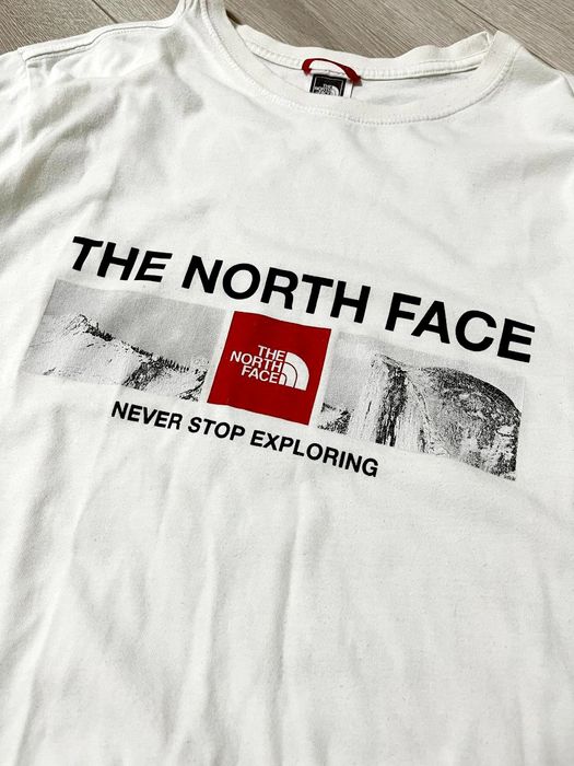 Футболка The North Face