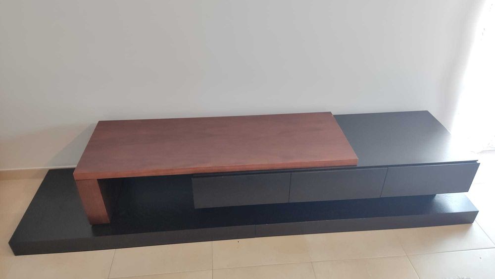 Conjunto Móveis Sala / TV PerSantos (em Madeira  - Castanho/Wenguê)