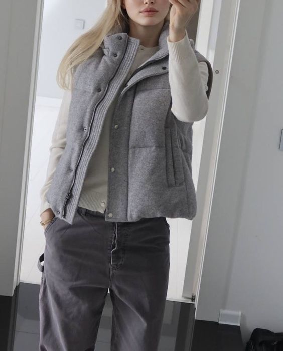 Жилетка жіноча, кашемірова безрукавка