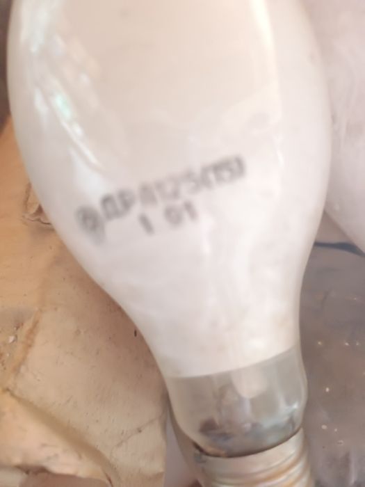 Лампи дрл для освітлення приміщень та вулиці