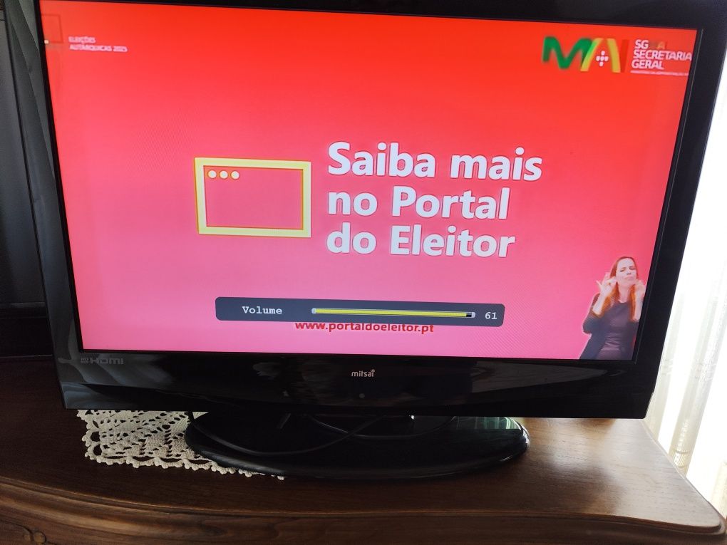 TV Mitsai com defeito