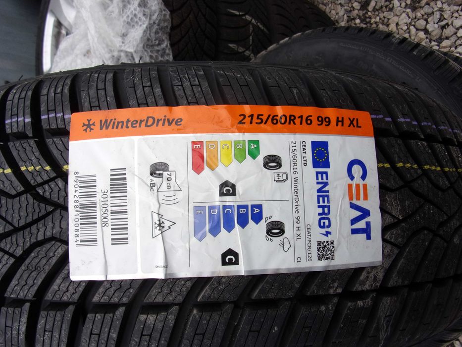 Nowe opony zimowe CEAT 215/60/16 24r