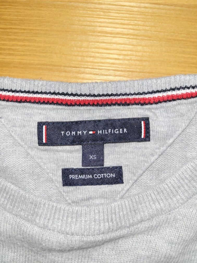 Sweter szary Tommy Hilfiger (xs)