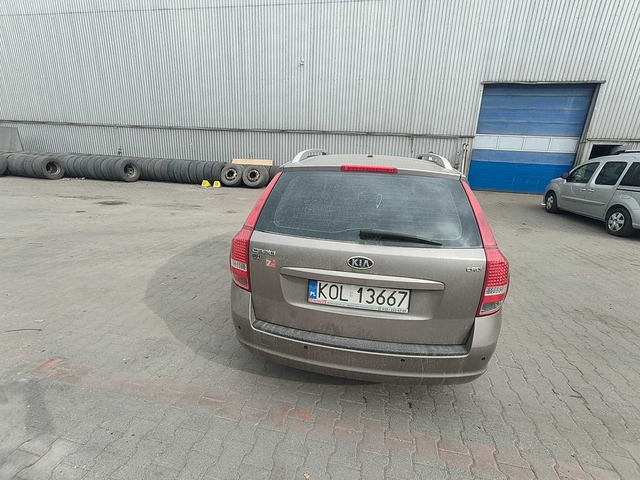 Syndyk sprzeda - Kia Ceed 1.6, 2011r.