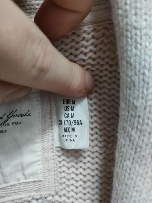 Sweter kardigan wełniany