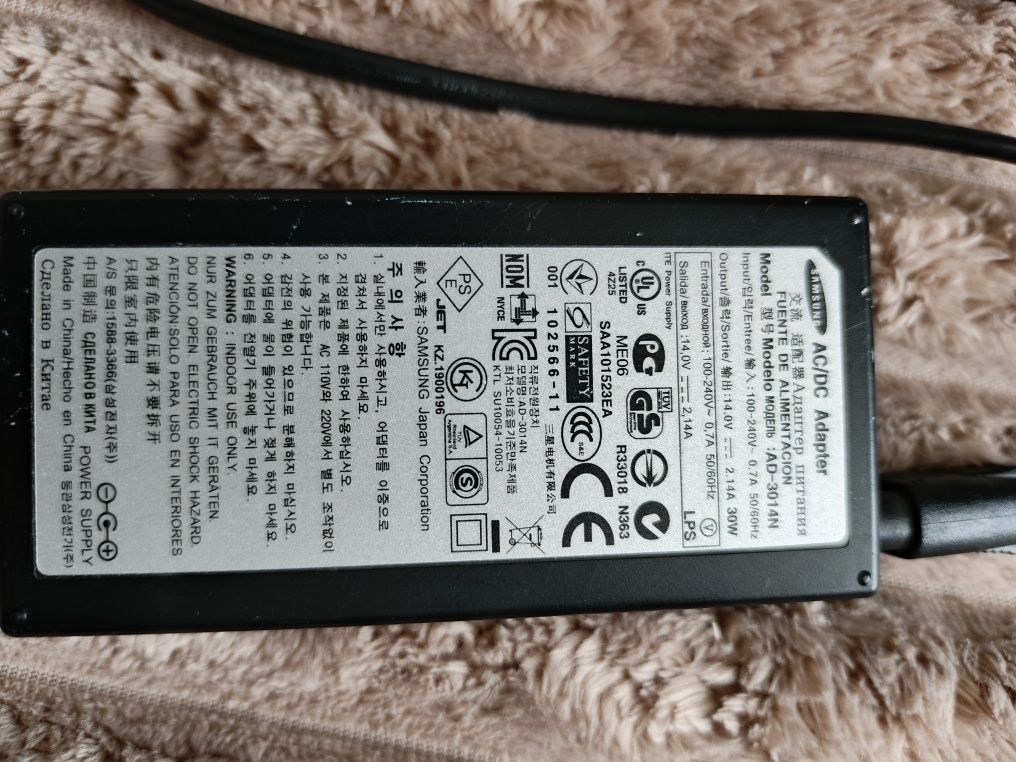 Монітор Samsung SyncMaster SA100