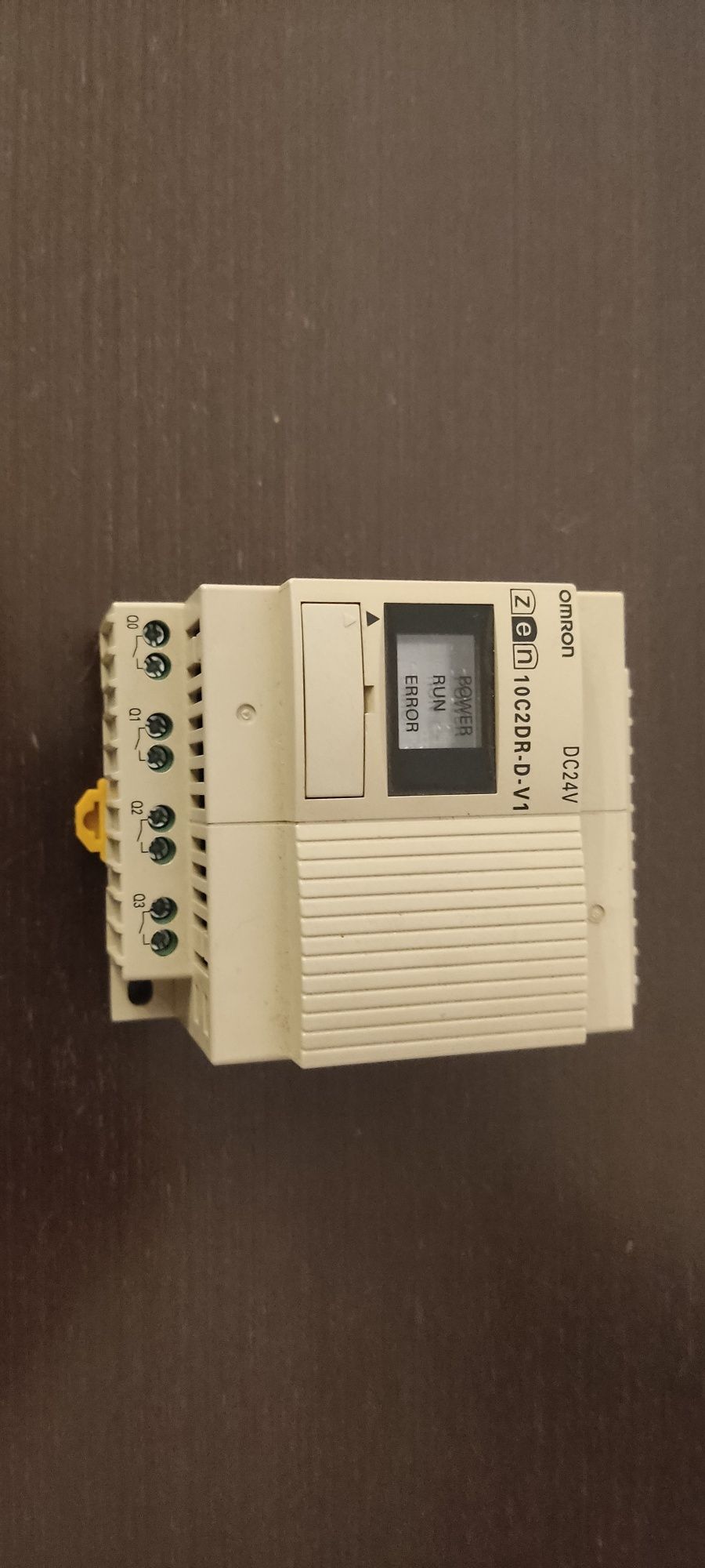 PLC Zen 10C2DR-D-V1 Omron